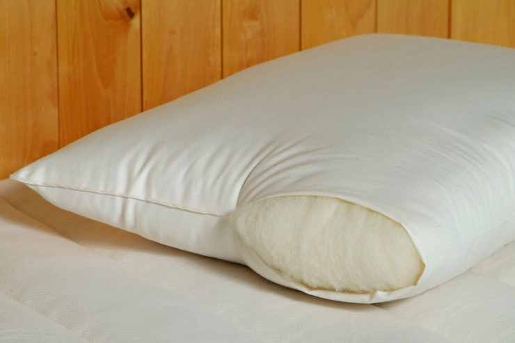 This pillow is made using our 100% organic cotton fabric and filled with our Premium Eco Wool.
We only use organic cotton, natural and organic wool, or all-natural latex. Everything that goes in to making every Holy Lamb product comes to us from nature. You won't find synthetic materials or chemical additives in anything we create.