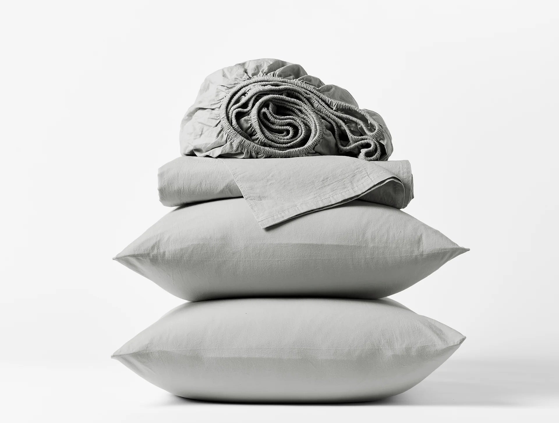 Our Organic Crinkled Percale™ Sheet Set is crafted with 100% GOTS Certified organic cotton that’s gentle on skin. Ultra lightweight and cool to the touch, it’s perfect for warm sleepers and seasons, offering a breathable, restorative rest. This best-selling set features a naturally crinkled texture, giving it a casual, carefree and naturally lived-in look, ideal for any bedroom.