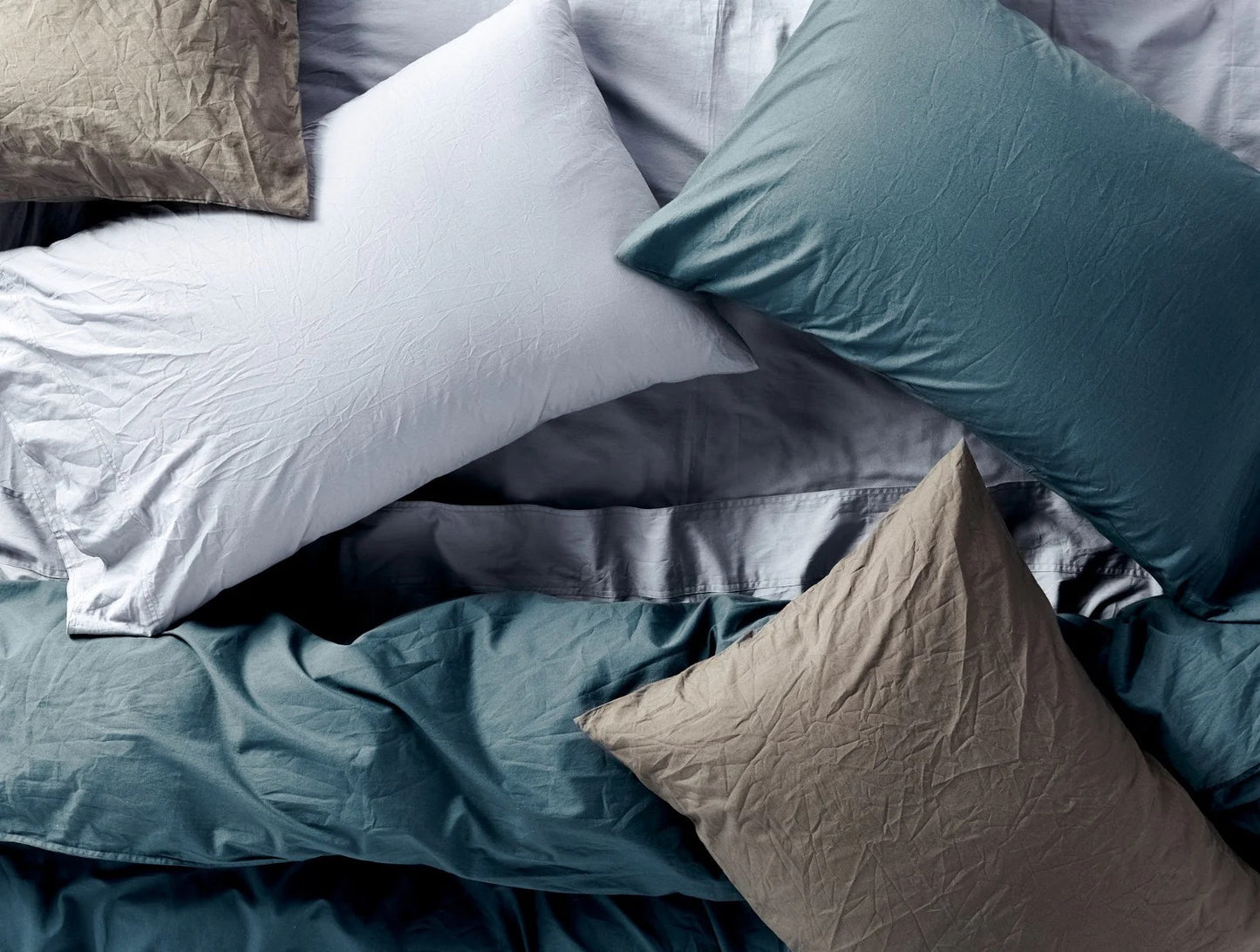 Our Organic Crinkled Percale™ Sheet Set is crafted with 100% GOTS Certified organic cotton that’s gentle on skin. Ultra lightweight and cool to the touch, it’s perfect for warm sleepers and seasons, offering a breathable, restorative rest. This best-selling set features a naturally crinkled texture, giving it a casual, carefree and naturally lived-in look, ideal for any bedroom.