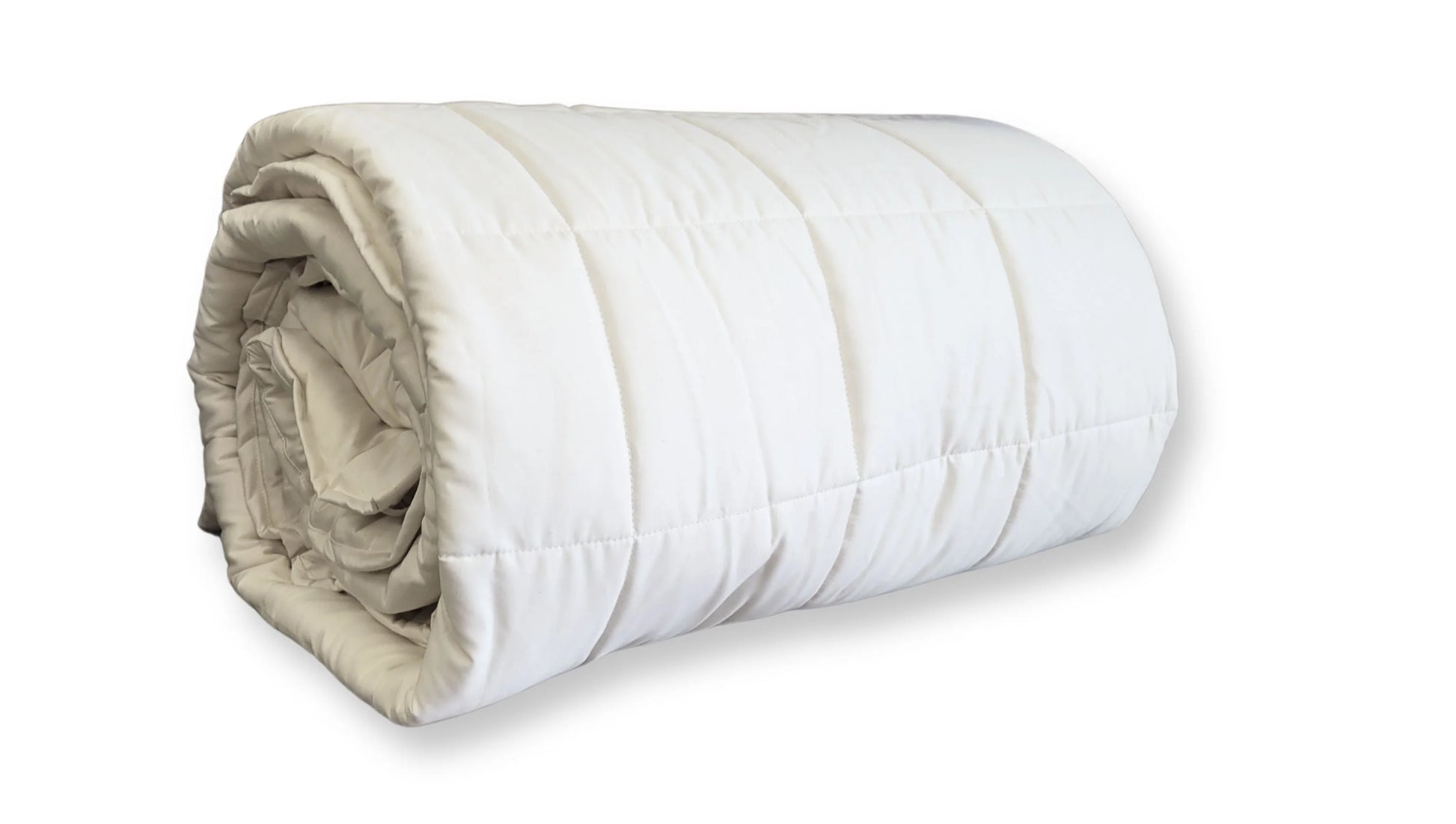 Soaring Heart's quilted organic cotton comforter is designed and crafted for our customers to achieve a restful sleep. The inner filling is made from our blend of certified organic cotton, and encased in a GOTS certified cotton fabric. The artisan quilting pattern keeps everything in place and makes this comforter extremely durable. This comforter is recommended for someone who sleeps cold, or prefers a more weighted comforter.