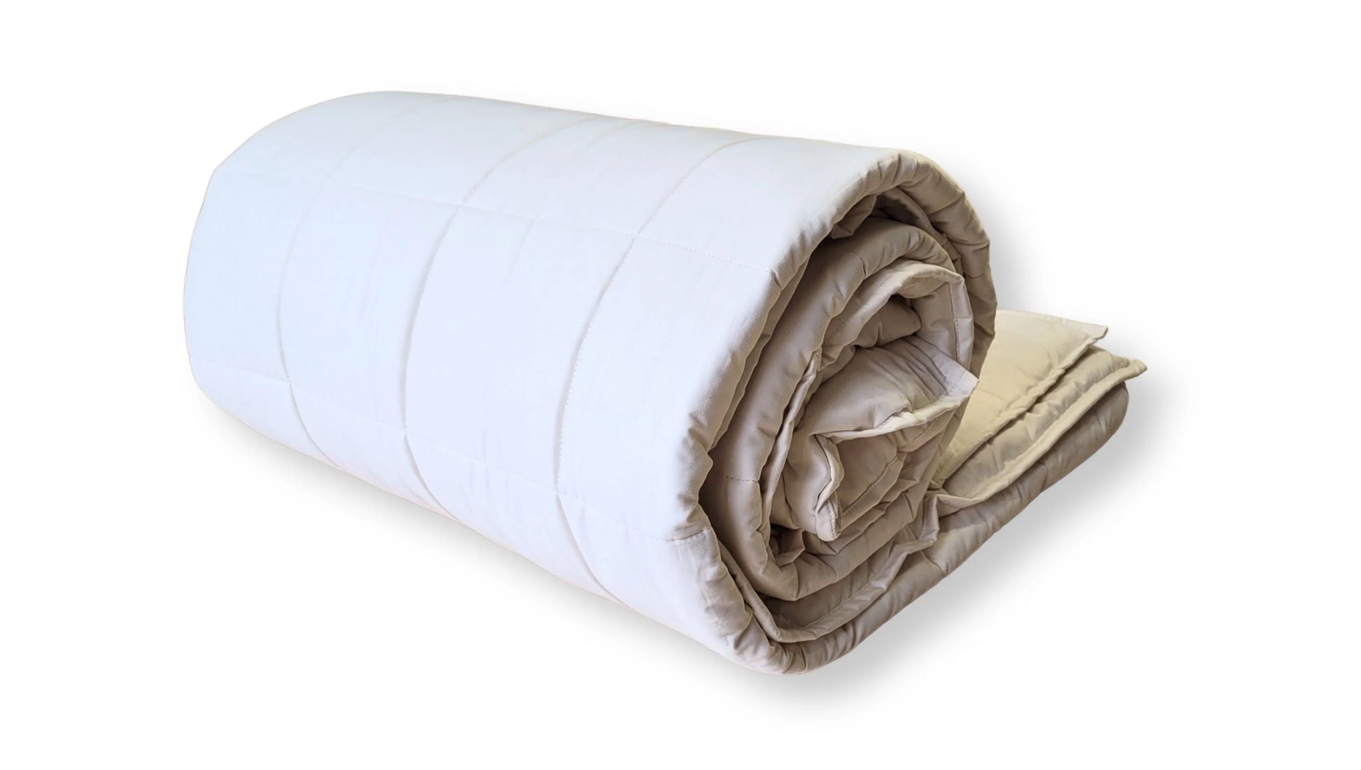 Soaring Heart's quilted organic cotton comforter is designed and crafted for our customers to achieve a restful sleep. The inner filling is made from our blend of certified organic cotton, and encased in a GOTS certified cotton fabric. The artisan quilting pattern keeps everything in place and makes this comforter extremely durable. This comforter is recommended for someone who sleeps cold, or prefers a more weighted comforter.