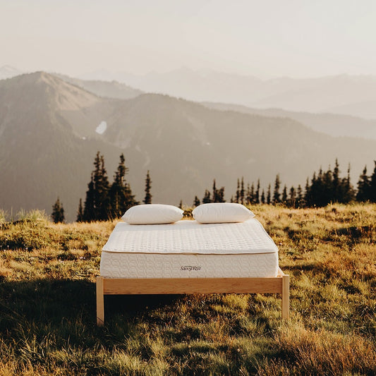 A luxurious pillowtop mattress made just for you.
The Unity Pillowtop natural mattress has four 3″ layers: it is simply the 3-layer Serenity organic mattress with the Harmony latex topper on top. The Harmony’s single soft layer, in its separate Savvy Rest organic casing, creates an extra-luxurious surface.