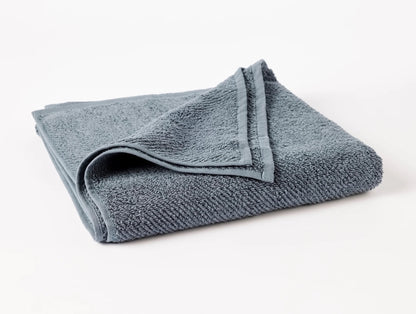 Loomed from long loops of pure organic cotton, our best-selling towel embraces you in the natural performance of premium fibers. A twill weave enhances the natural variations in texture for drying off quickly and efficiently. Durable and dense, Air Weight’s full range of colors elevates your bathroom with superior absorbency that only gets better with time.