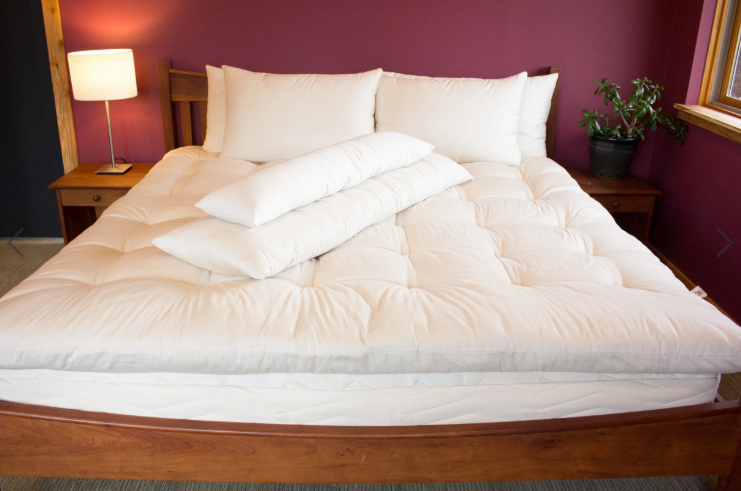 For side sleepers, hugging a body pillow can provide excellent support and comfort, alleviating the potential for hip, shoulder and neck pain. Utilizing a body pillow can help align your spine, hips and neck in a neutral position, allowing for a more restful night's sleep.

Also great for moms-to-be. Pregnancy creates increasing skeletal stress and muscle imbalance as the body works to accommodate the growing weight of a baby. The neutral spine position provided by a body pillow allows the body to relax, re