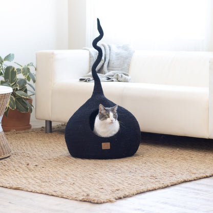 Night Black | Tail Style Cave