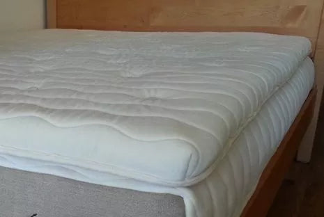 This beautiful topper made by Green Sleep is 2.5 inches thick and made from 1.5 inches of natural rubber and covered in layers of Pure Wool and a luxurious organic cotton velour. Want to soften your Green Sleep mattress, or just want a Green Sleep feel on top of your existing mattress? This topper is fantastic!