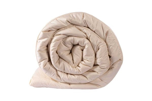 We believe you shouldn’t sweat it in life, especially while sleeping! Suppose you tend to “sleep hot” and are looking for an excellent solution to help your body regulate its temperature. In that case, you will love our iconic myMerino comforter – now available in a lighter-weight version. Our world-famous 100% organic, breathable comforter helps to regulate your body temperature and wick away moisture. So you spend less time tossing and turning and more time experiencing the deep relaxation your body crave