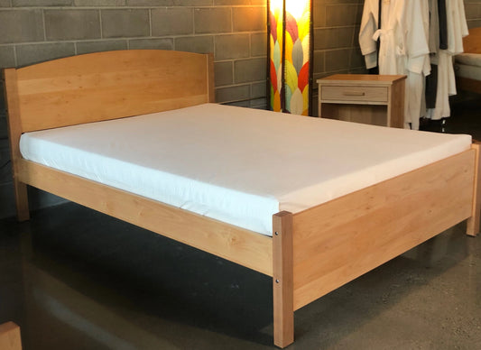 All natural, cushiony comfort from a 6" core of latex surrounded by a layer of durable Premium Eco Wool encased in organic cotton canvas. The canvas encasement is the perfect fit for a latex mattress, durable and soft to the touch. The result is a firm and supportive base layer (ILD rating of 28), perfect for a restful night's sleep. Wool's natural fire retardant properties mean no chemicals in this mattress.