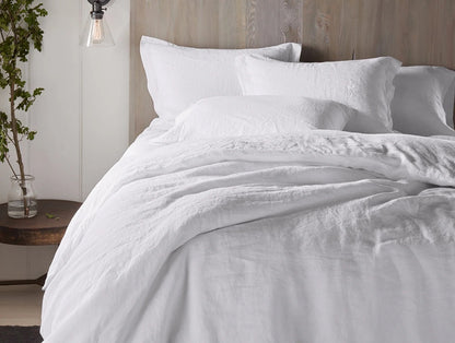 Our Organic Relaxed Linen Sheet Set is crafted from the rarest and most exquisite French linen. Naturally breathable, insulating and thermal regulating, it’s ideal for both warm and cool sleepers. The long, strong GOTS Certified organic flax yarns are woven for exceptional durability, then garment-washed for a relaxed feel that gets softer with every sleep. Finished with low-impact dyes, creating rich colors that are gentle on your skin and the planet.