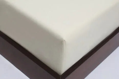 Natural Mattress Protector with Bio-Based Non-GMO TPU lamination, 39"x75"+15" Pocket

Our mattress protectors are constructed with organic jersey knit fabric on both the top panel and the side panels.&nbsp; The top panel is laminated to a non-GMO bio-based film which provides an excellent protective barrier against moisture.&nbsp; The latex-free elastic perimeter of the side panels ensures a secure grip on the mattress.&nbsp; The protectors are machine washable and can be machine dried at the lowest setting