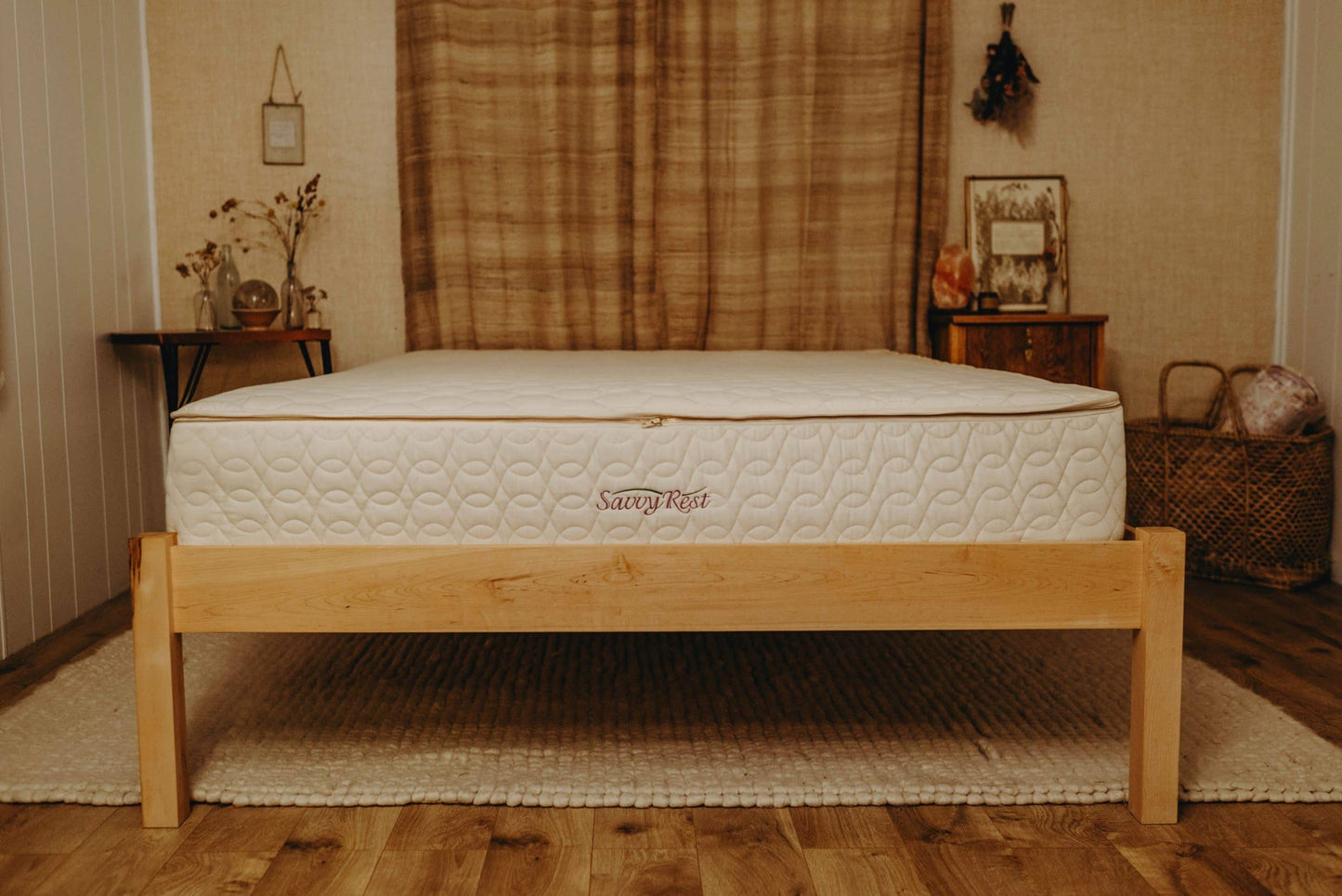 A luxurious pillowtop mattress made just for you.

The Unity Pillowtop natural mattress has four 3″ layers: it is simply the 3-layer Serenity organic mattress with the Harmony latex topper on top. The Harmony’s single soft layer, in its separate Savvy Rest organic casing, creates an extra-luxurious surface.