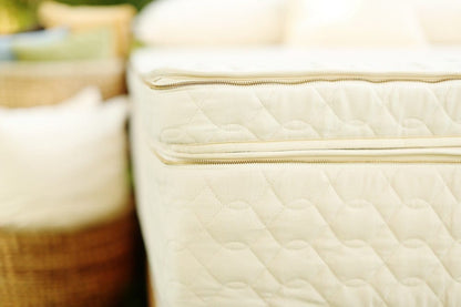 A luxurious pillowtop mattress made just for you.

The Unity Pillowtop natural mattress has four 3″ layers: it is simply the 3-layer Serenity organic mattress with the Harmony latex topper on top. The Harmony’s single soft layer, in its separate Savvy Rest organic casing, creates an extra-luxurious surface.